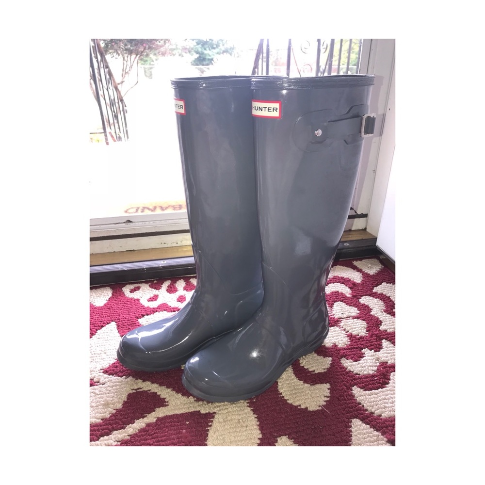 Size 9 Gray Hunter rain boots